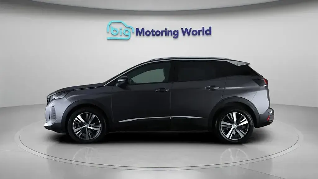 Used Peugeot 3008 Allure+ 130 HP (95 kW) 2023 Grey SUV