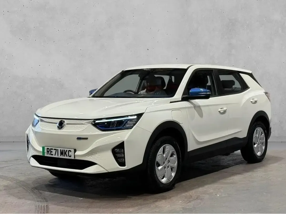 Used SsangYong Korando 139 kW (190 HP) 2021 White Estate