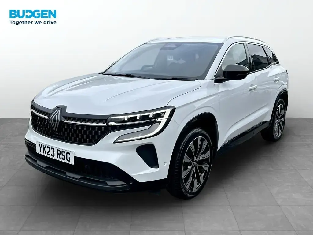 Used Renault Austral Techno 200 HP (147 kW) 2023 White SUV