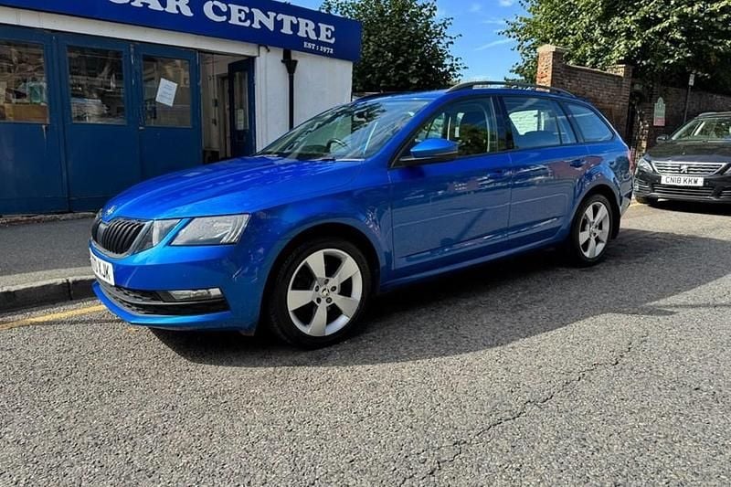 Used 2020 Skoda Octavia SE Drive Estate | £11,250 (Good price) - Image 1/1