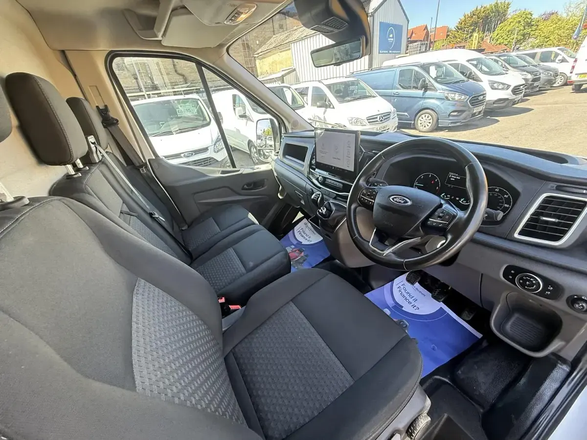 Used Ford Transit Limited 130 HP (95 kW) 2024 Silver Van