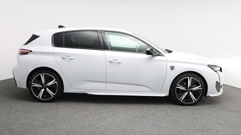 Used Peugeot 308 GTi 134 HP (98 kW) 2025 White Hatchback
