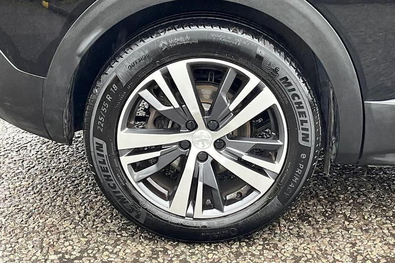 Used Peugeot 3008 Allure+ 296 HP (217 kW) 2024 Black SUV