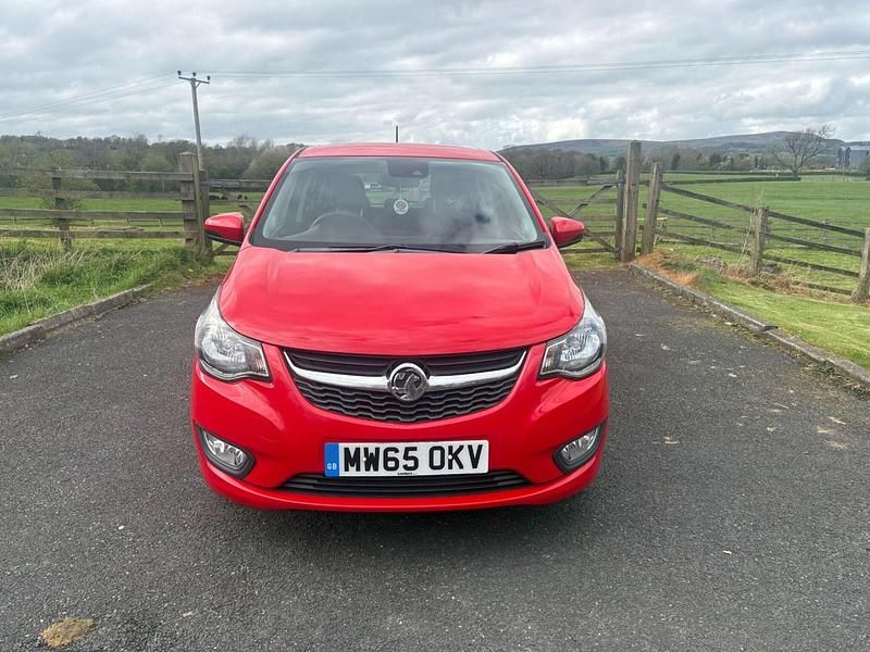 Second-hand Vauxhall Viva 75 CP (55 kW) 2015 Roșu Hatchback