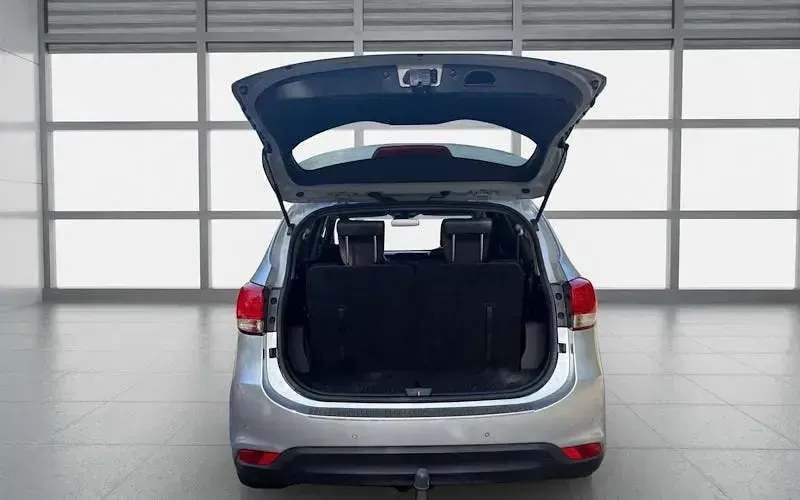 Used Kia Carens 136 HP (100 kW) 2014 Silver MPV