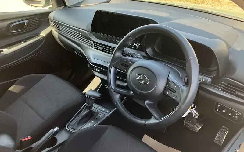 Used Hyundai Bayon Premium 101 HP (74 kW) 2023 Green SUV
