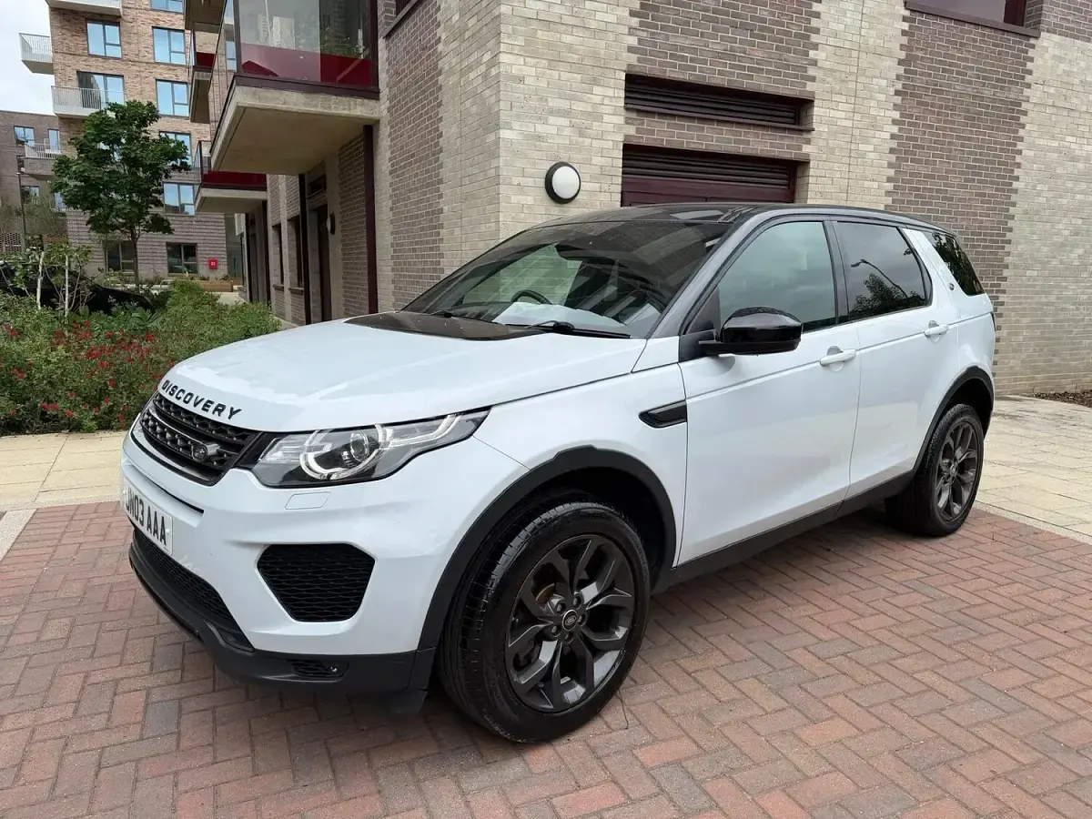Used Land Rover Discovery Sport Landmark 2019 White SUV