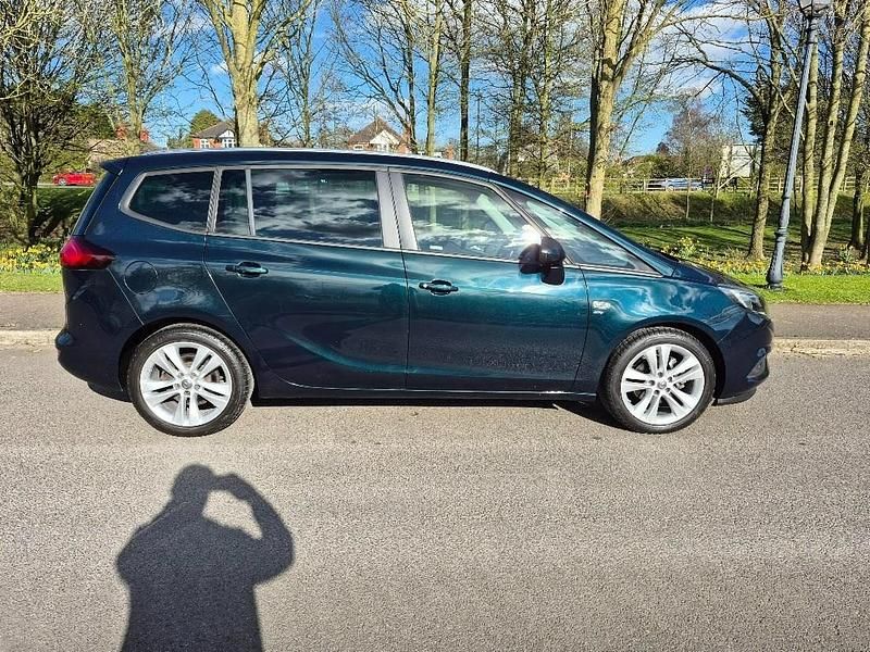 Used Vauxhall Zafira SRi 150 HP (110 kW) 2018 Green MPV
