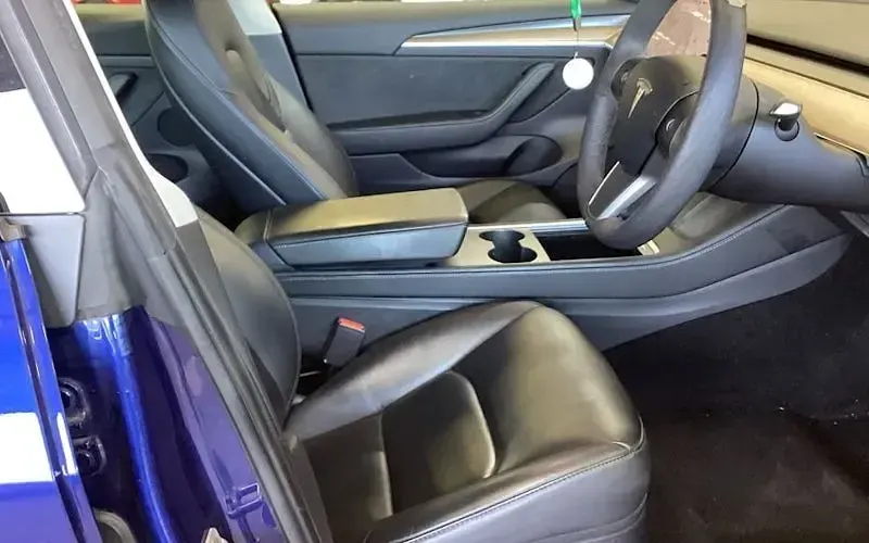 Used Tesla Model 3 Standard Range 208 kW (283 HP) 2021 Blue Sedan