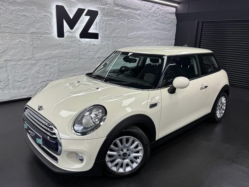 White Used 2015 Mini Cooper Hatch Hatchback | £5,295 (Fair price) - Image 1/3