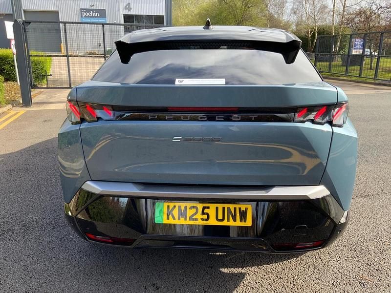 Used Peugeot e-3008 GT 152 kW (207 HP) 2025 Blue SUV