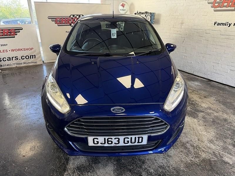 Used Ford Fiesta Titanium 125 HP (91 kW) 2013 Blue Hatchback