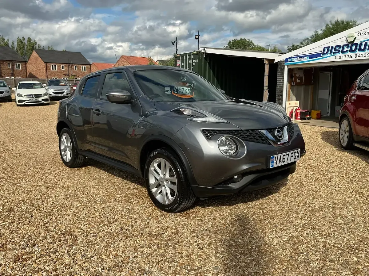 Used Nissan Juke N-Connecta 110 HP (80 kW) 2018 Grey SUV