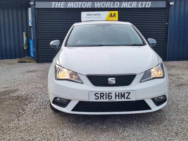 Used Seat Ibiza CONNECT 90 HP (66 kW) 2016 White Hatchback