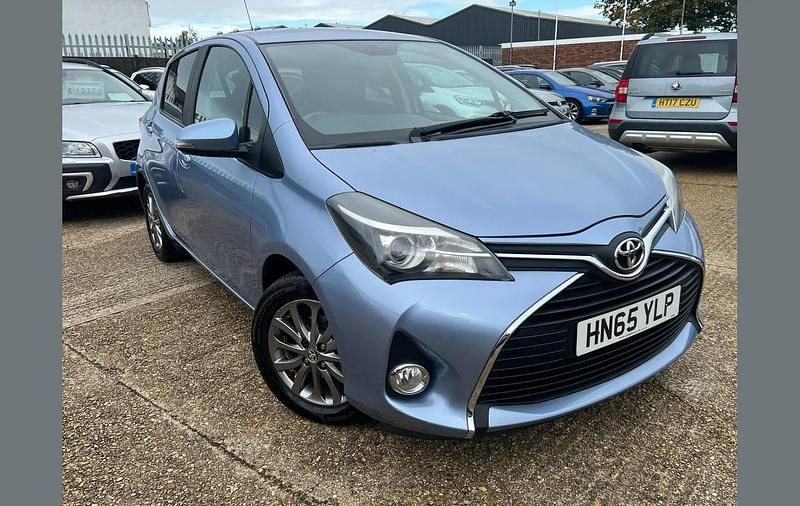 Blue Used 2016 Toyota Yaris Hatchback | £7,541 (Fair price) - Image 1/4