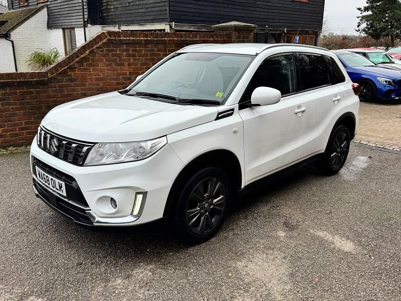 Used Suzuki Vitara SZ-T 2019 White Hatchback