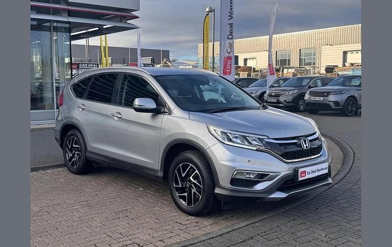 Silver Used 2016 Honda CR-V SE Plus SUV | £9,799 (Fair price) - Image 1/4