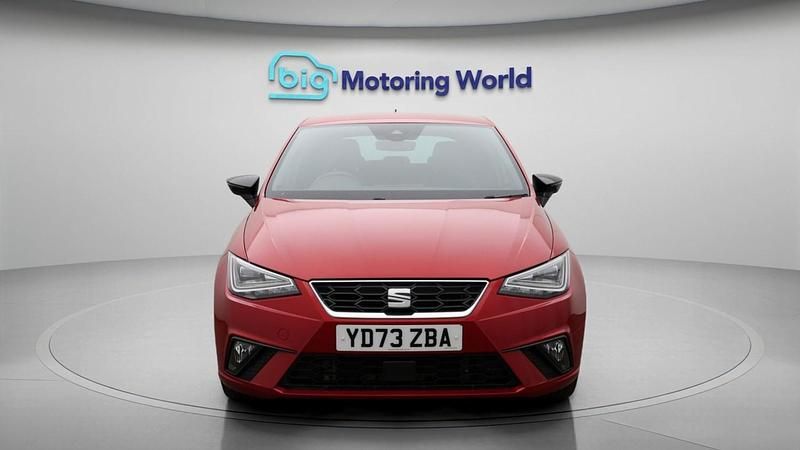 Used Seat Ibiza FR Sport 110 HP (80 kW) 2023 Red Hatchback