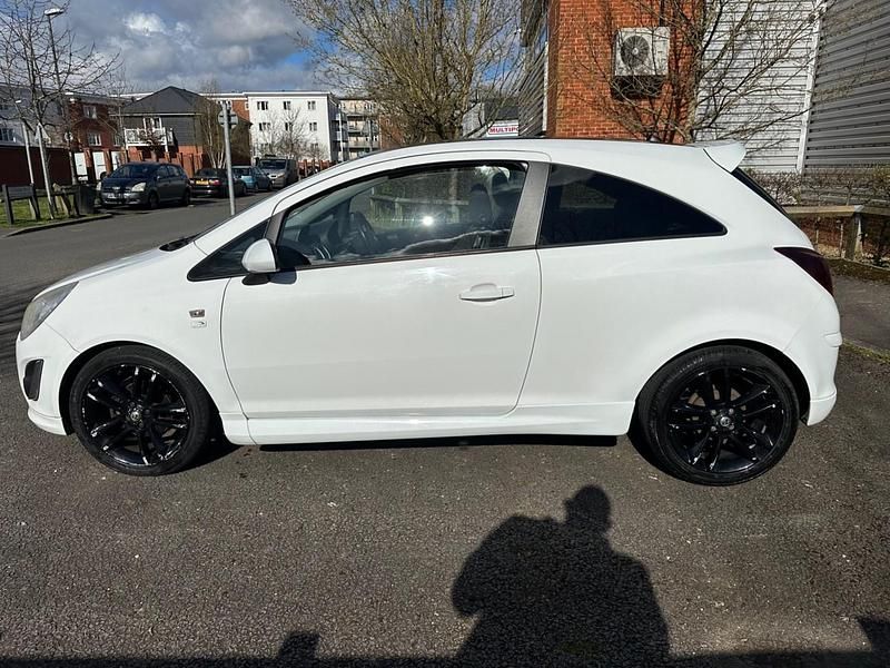Used Vauxhall Corsa Edition 2012 White Hatchback