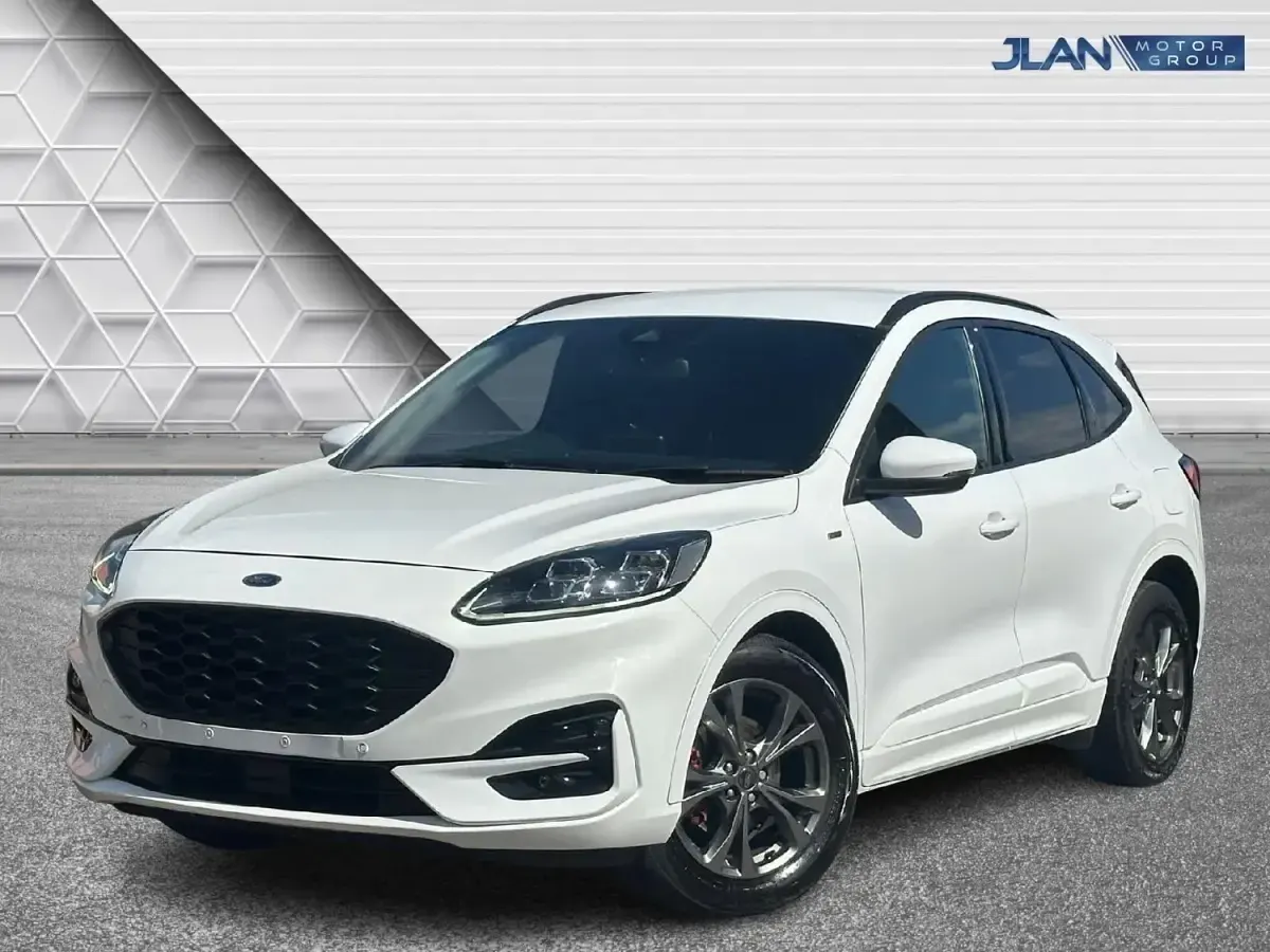 Usado Ford Kuga ST-Line 150 HP (110 kW) 2021 Branco SUV