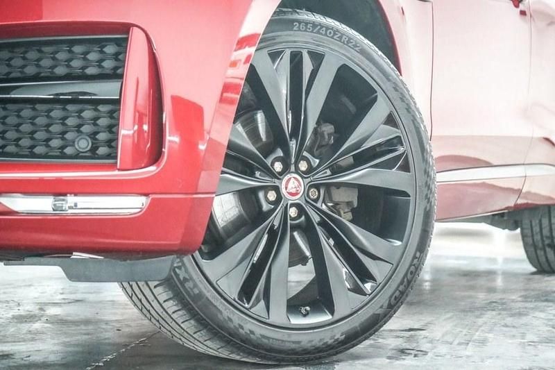 Used Jaguar F-Pace R-Sport 300 HP (220 kW) 2018 Red SUV