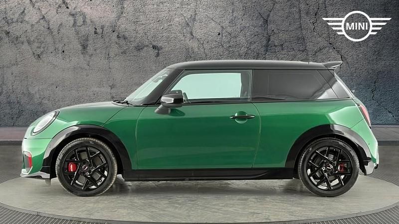 Used Mini John Cooper Works Hatch 228 HP (167 kW) 2025 Green Hatchback