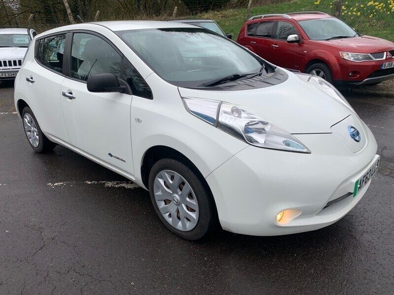White Used 2013 Nissan Leaf Visia Hatchback | £3,895 (Fair price) - Image 1/4