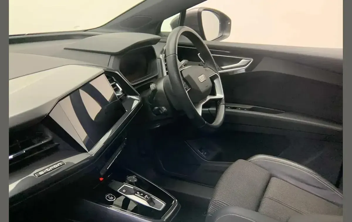 Used Audi Q4 e-tron S-Line 150 kW (204 HP) 2023 Grey SUV