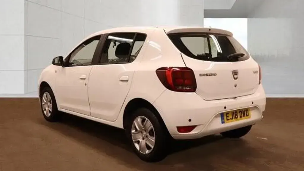 Used Dacia Sandero Lauréate 2018 White Hatchback