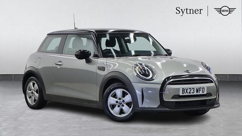 Silver Used 2023 Mini Cooper Classic Hatchback | £16,000 (Good price) - Image 1/4