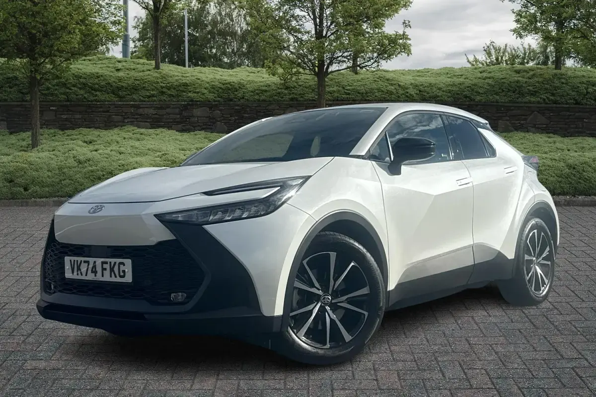 Used Toyota C-HR Design 2024 White SUV