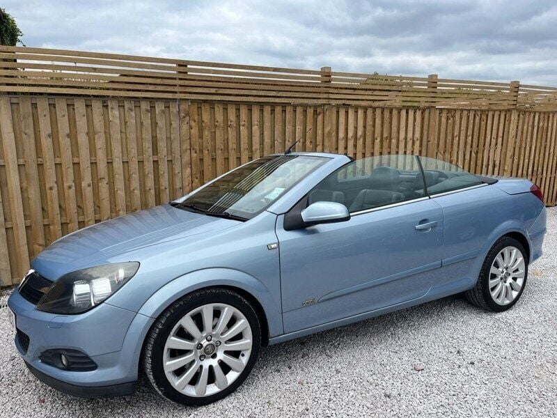 Blue Used 2006 Vauxhall Astra Cabriolet Design Edition Cabriolet | £3,500 - Image 1/3