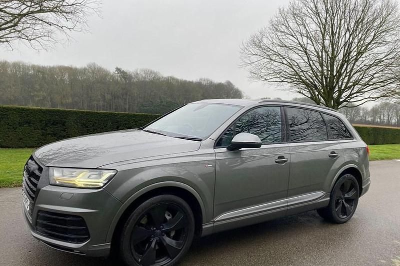 Used Audi Q7 S-Line 272 HP (200 kW) 2015 Grey SUV