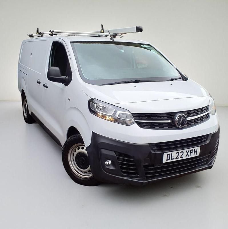 Used Vauxhall Vivaro S 2022 White MPV