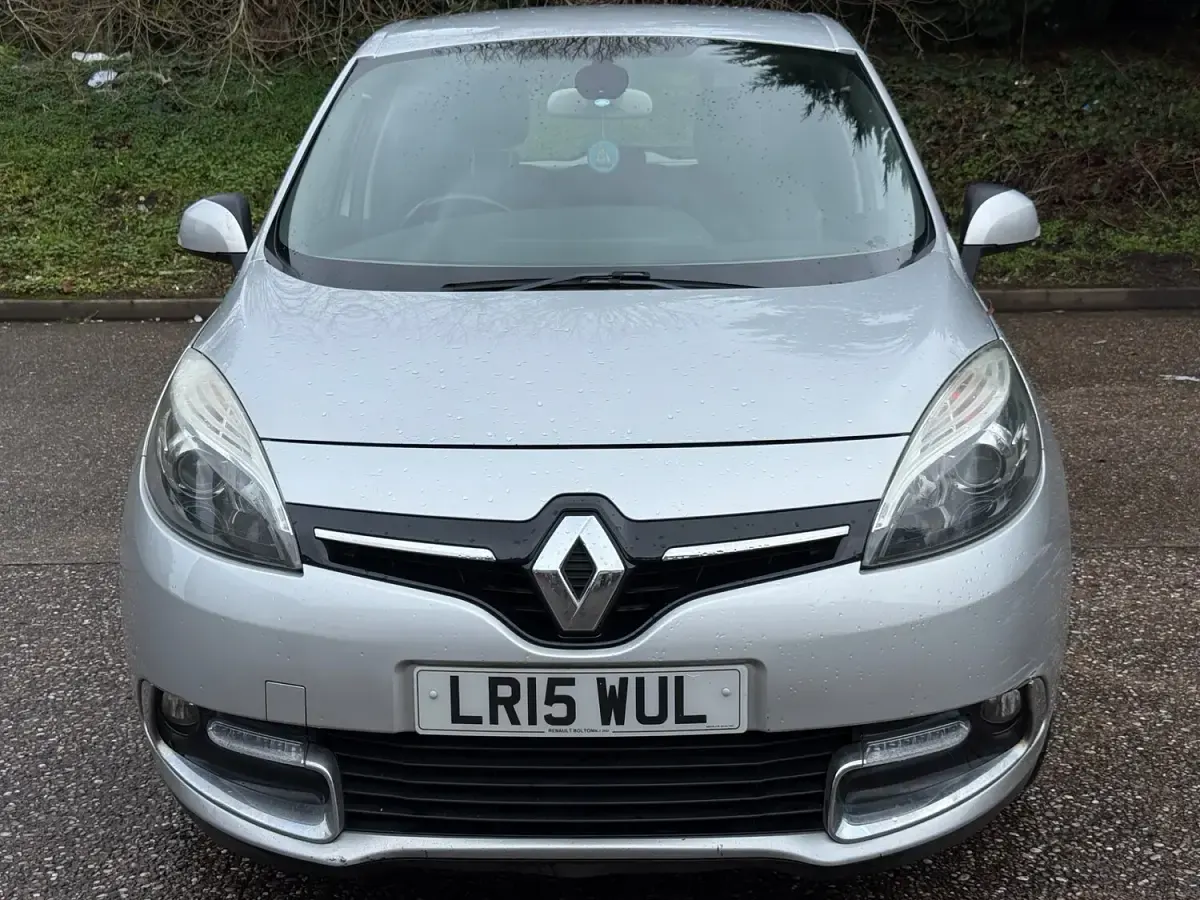 Used Renault Scénic III Dynamique 110 HP (80 kW) 2015 Silver MPV
