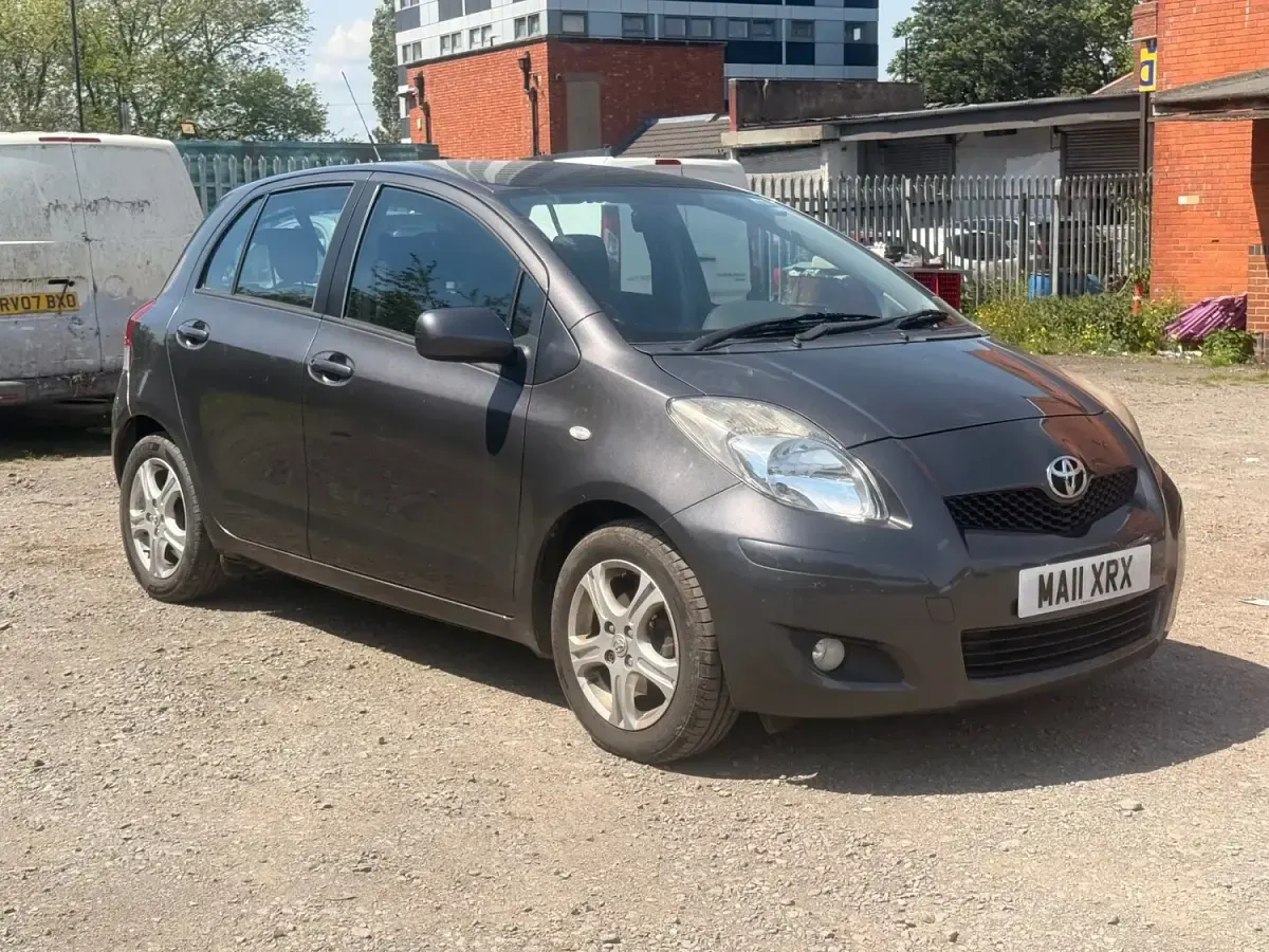 Used Toyota Yaris 2011 Grey Hatchback