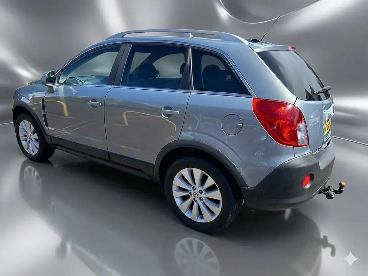 Used Vauxhall Antara 163 HP (119 kW) 2013 Grey SUV
