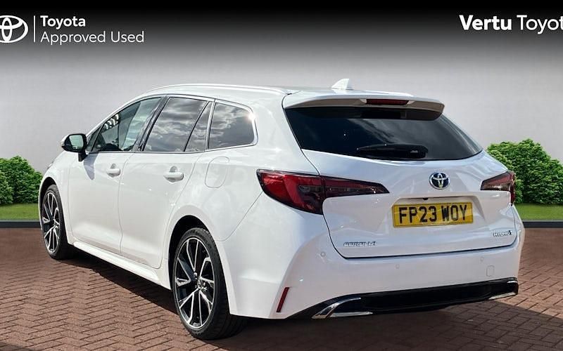 Usado Toyota Corolla 196 HP (144 kW) 2025 Carrinha