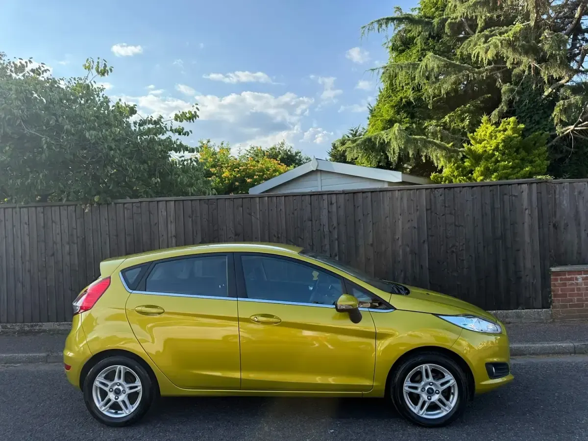 Used Ford Fiesta Zetec 2013 Yellow Hatchback