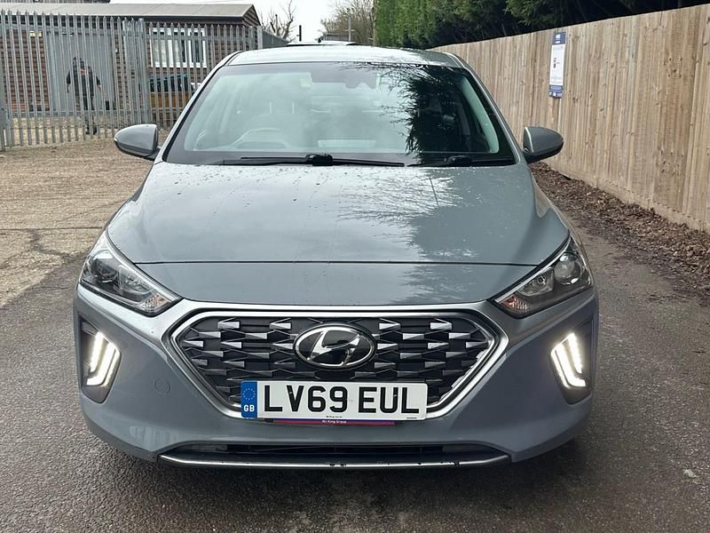 Used Hyundai Ioniq SE 141 HP (103 kW) 2019 Grey Hatchback