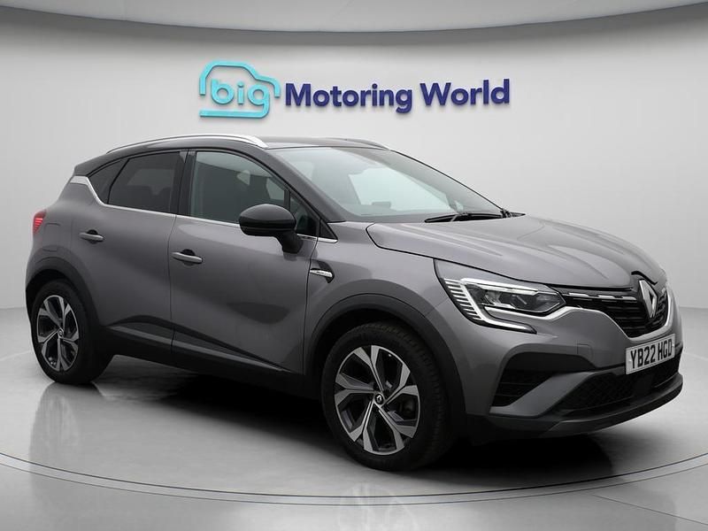 Grey/black Used 2022 Renault Captur R.S. SUV | £16,000 (Fair price) - Image 1/4