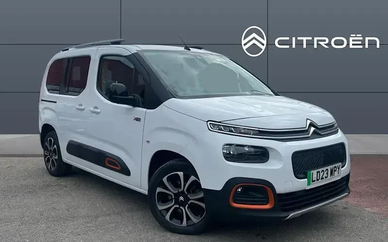 Usado Citroën e-Berlingo XTR 100 kW (136 HP) 2023 Carrinha