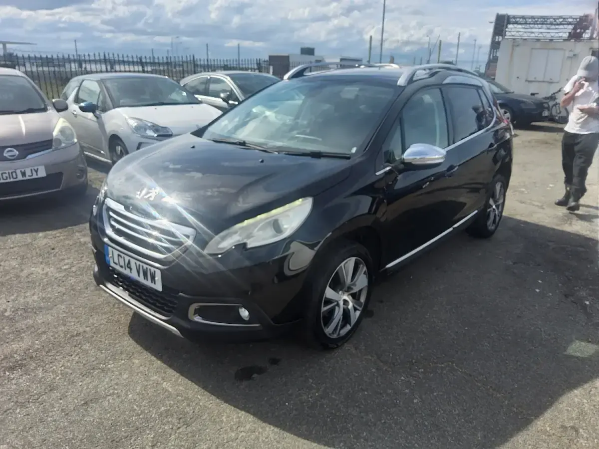 Used Peugeot 2008 120 HP (88 kW) 2014 Black SUV