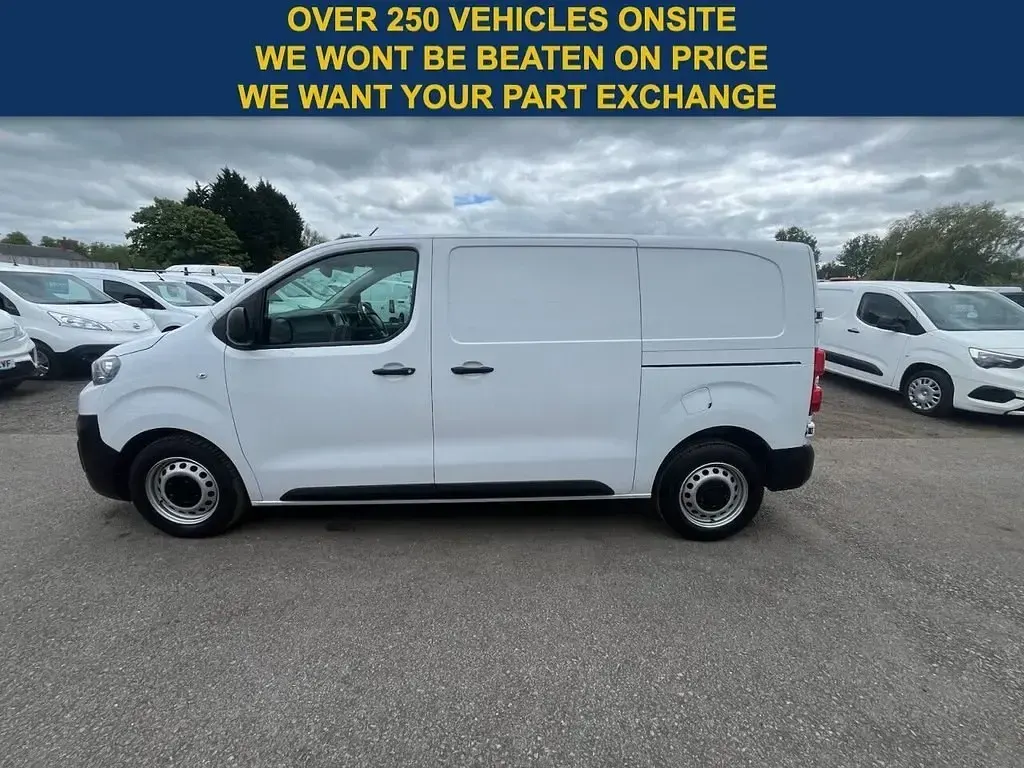 Begagnad Peugeot Expert Premium 2023 Vit Van