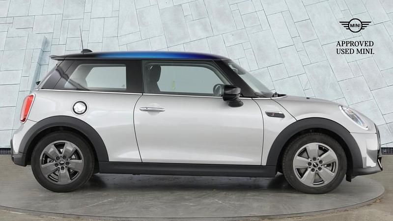 Used Mini Cooper S Classic 189 HP (139 kW) 2023 Silver Hatchback