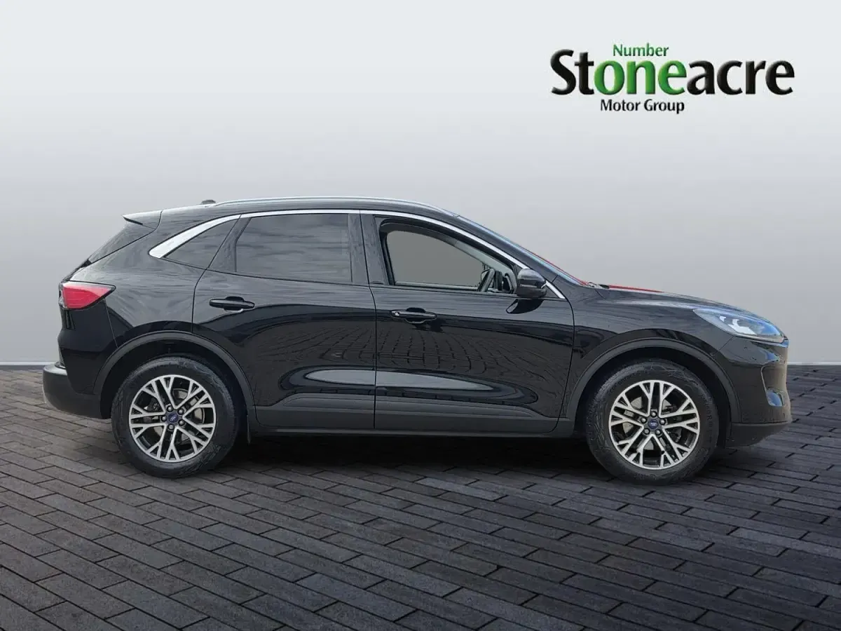 Used Ford Kuga Titanium 150 HP (110 kW) 2023 Black SUV