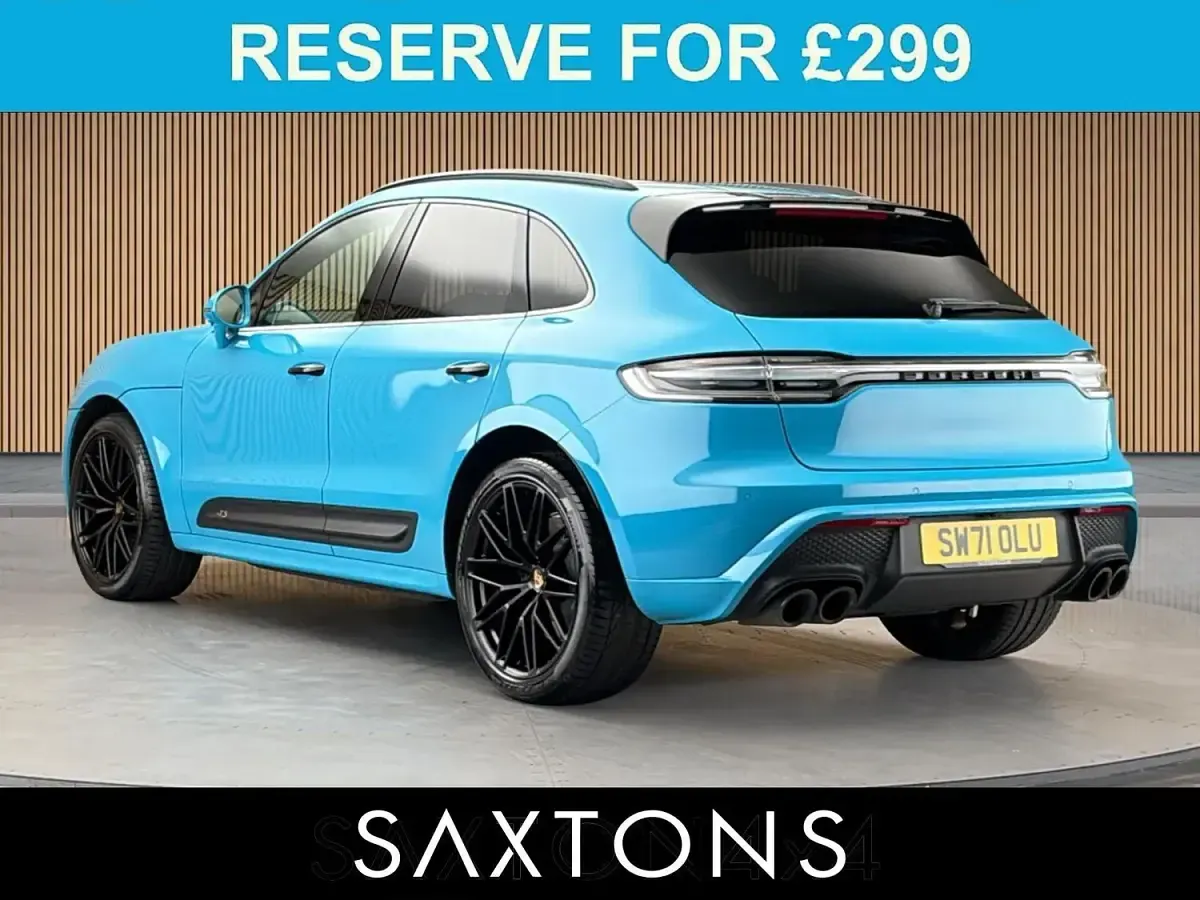 Used Porsche Macan 440 HP (323 kW) 2022 Blue SUV