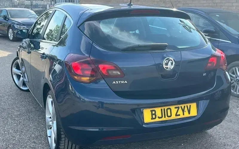 Used Vauxhall Astra SRi 116 HP (85 kW) 2010 Hatchback