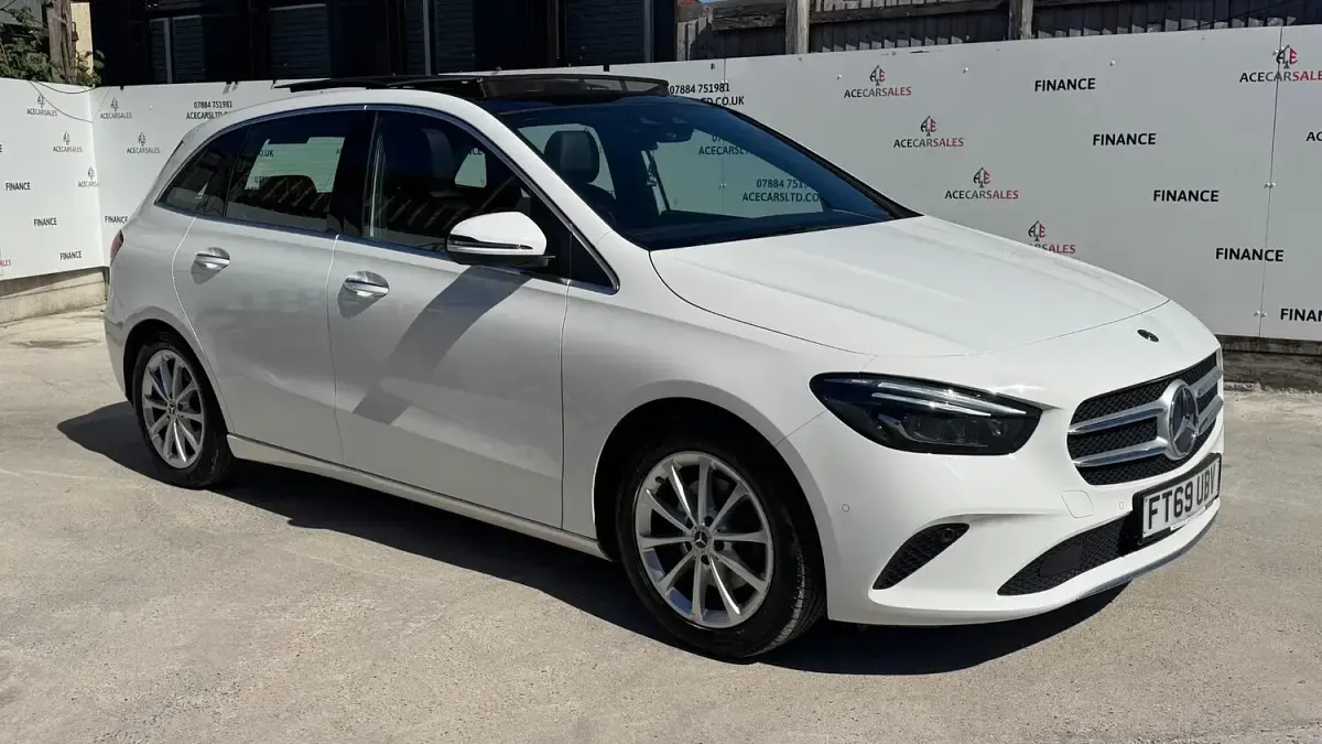 Used Mercedes B200 Premium Plus 2019 White Hatchback