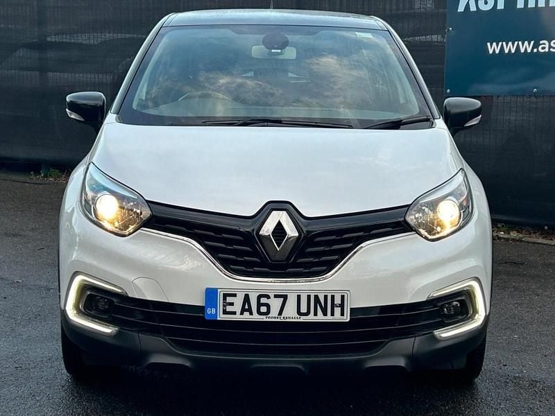 Used Renault Captur Dynamique 2018 White/black SUV